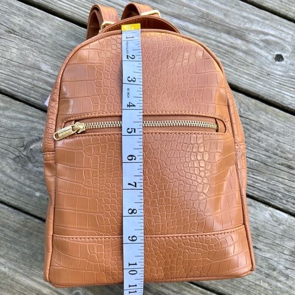 NWT Wild Fable Caramel Brown Crocodile Skin Backpack Purse - Picture 11 of 15